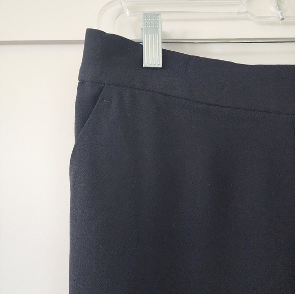LOFT Black Pants Elastic Back Size Small - Picture 3 of 9